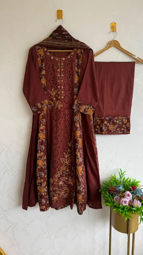 PS0142-1.webp