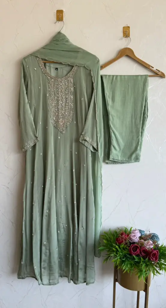 ps0180 (2).webp