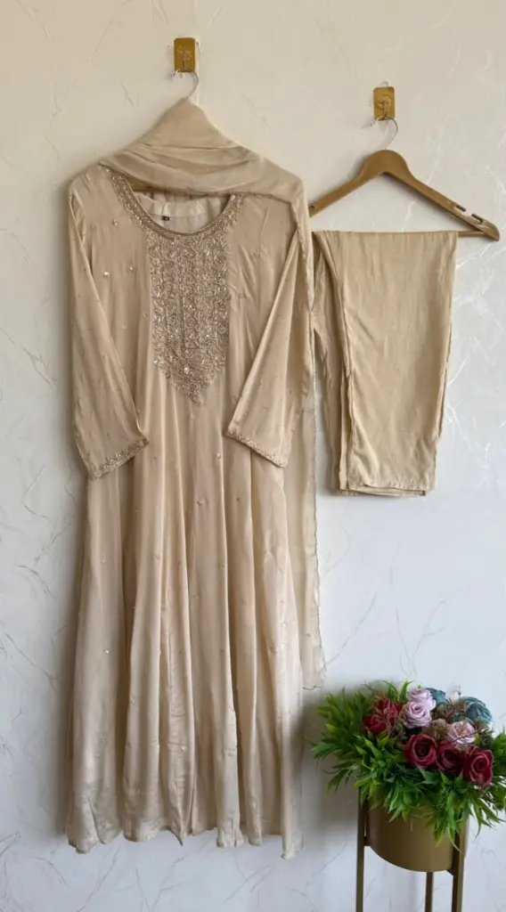 ps0180 (1).webp