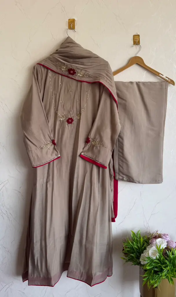 ps0235 (5).webp