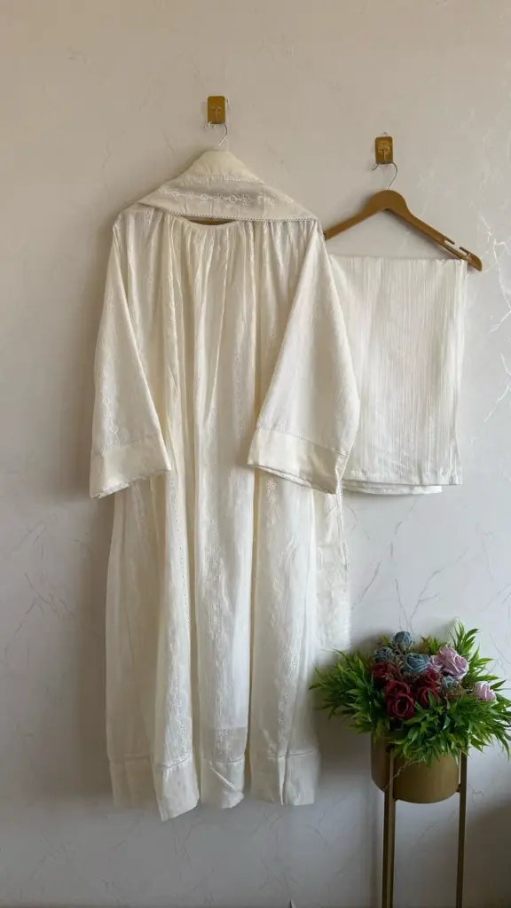 SN3457 (3).webp