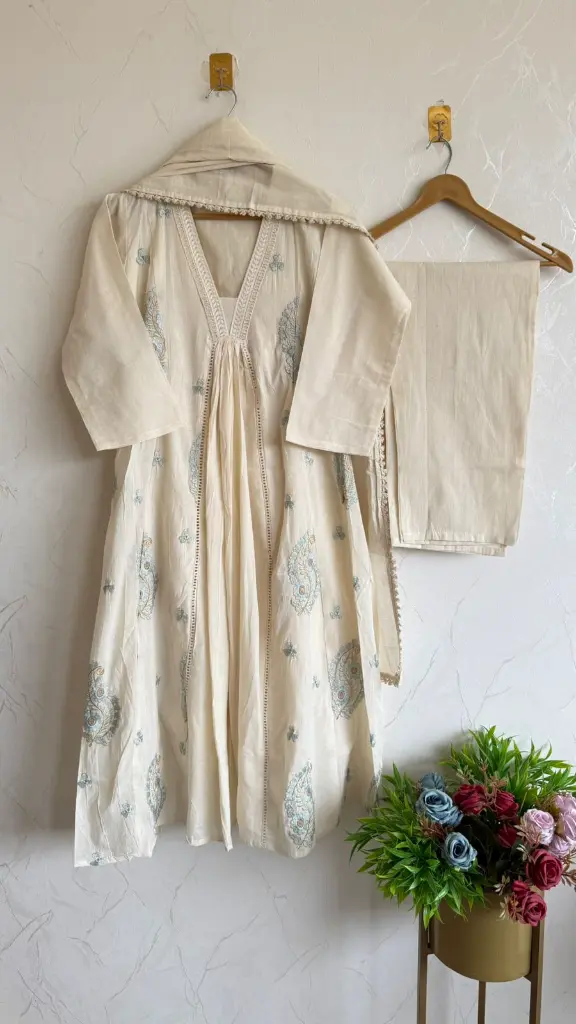 PS0017-1.webp