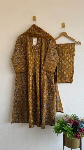 22163